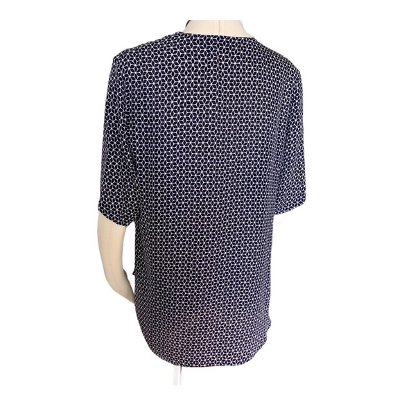 Theory 100% Silk Loose Fitting Black and White Blouse Size L - Picture 3 of 7